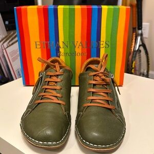 Ethan Valdes Mallorka Sneaker in Olive Green!